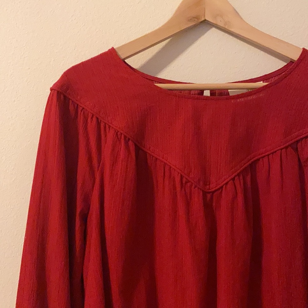 Universal Thread Red Peasant Top - Picture 2 of 3